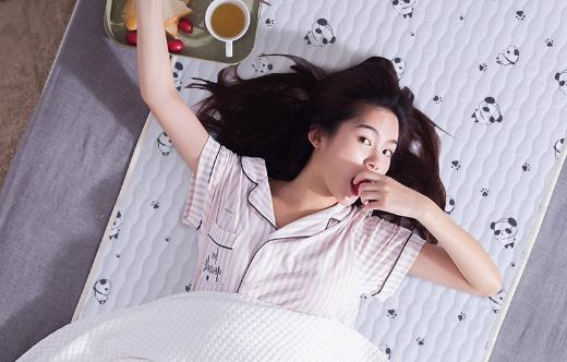 电热毯要买和床一样大吗 电热毯是棉的好还是绒的好-八优楼