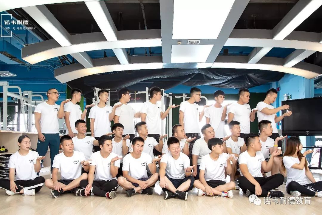 为什么很多人做健身教练混不下去了-八芳集
